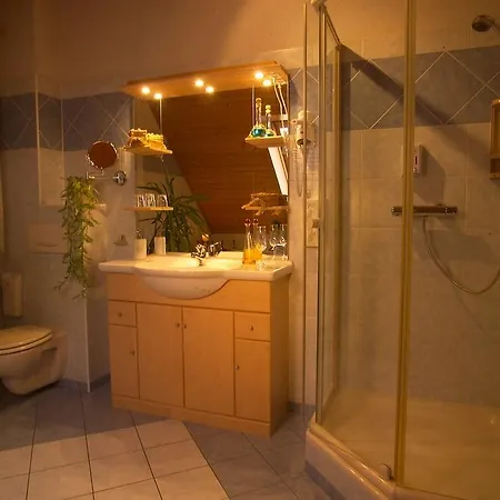 Hotel Bierbad-landhotel Garni Kummerower Hof - Weltweit Erstes Bierbad