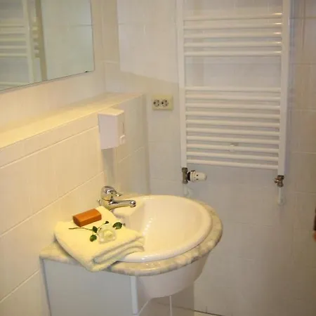 Bierbad-landhotel Garni Kummerower Hof - Weltweit Erstes Bierbad Hotel Neuzelle