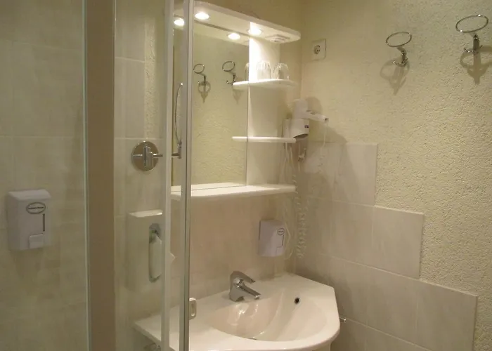 Bierbad-landhotel Garni Kummerower Hof - Weltweit Erstes Bierbad Hotel